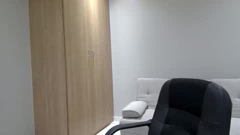 Snapshot of brettdj chatting on 11/06/25, 03:24 Brett online show from 11/06/25, 03:24