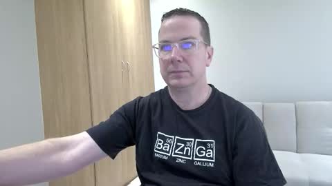 Snapshot of brettdj chatting on 11/16/25, 12:44 Brett online show from 11/16/25, 12:44