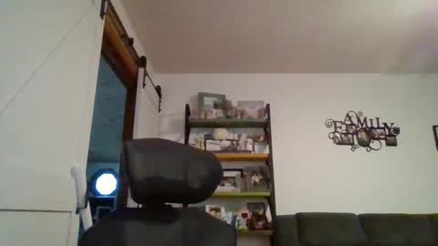 hey online show from 11/09/25, 05:11