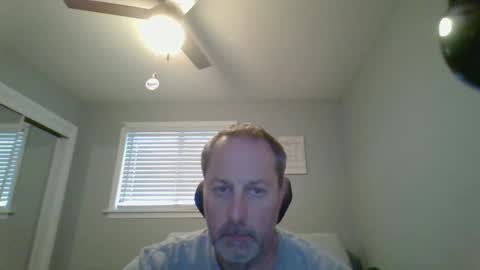 hey online show from 04/01/26, 07:11