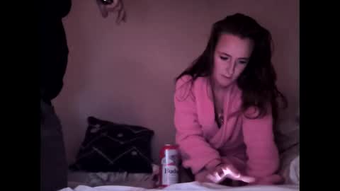 bri_and_ant online show from 12/03/25, 02:41