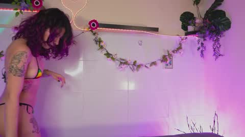 Bri cullen online show from 10/01/25, 01:17