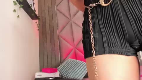 Snapshot of briaconner_ chatting on 06/11/26, 02:44 B R I A online show from 06/11/26, 02:44