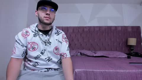 Snapshot of brian_chiki chatting on 12/23/24, 12:14 Brian Chiki online show from 12/23/24, 12:14