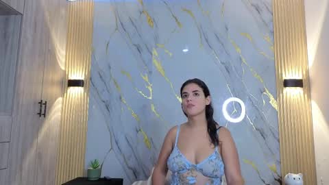 Snapshot of briana_7777 chatting on 04/01/26, 03:18 Manuela online show from 04/01/26, 03:18