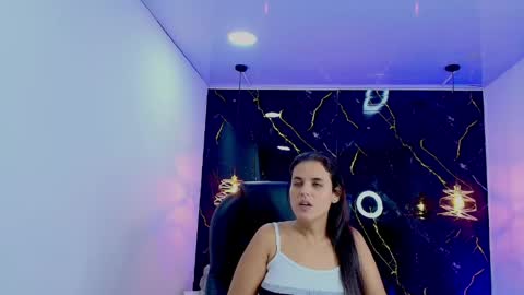 Snapshot of briana_7777 chatting on 05/17/26, 03:48 Manuela online show from 05/17/26, 03:48