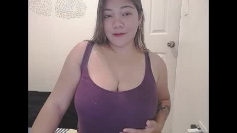 Briana online show from 11/19/25, 01:05