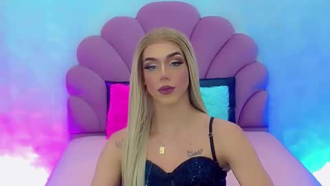 BRIANA online show from 01/05/25, 07:49