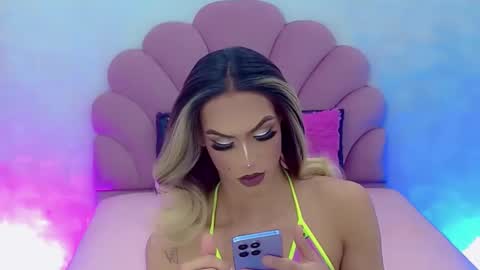 BRIANA online show from 01/13/25, 02:07