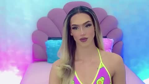 BRIANA online show from 01/22/25, 07:25