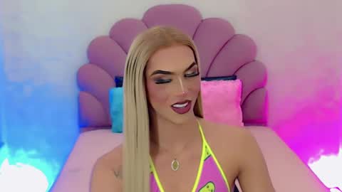 BRIANA online show from 02/02/25, 06:48