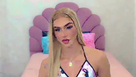 BRIANA online show from 02/07/25, 08:11