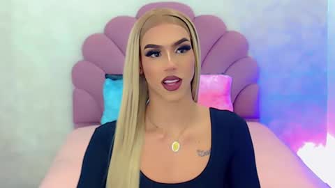 BRIANA online show from 02/09/25, 01:55