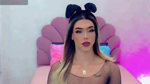 BRIANA online show from 02/11/25, 02:14