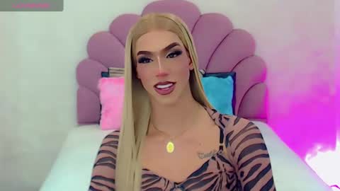 BRIANA online show from 02/18/25, 07:54