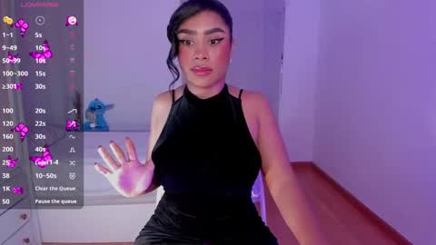 Snapshot of briana_walker chatting on 03/08/25, 04:28 briana online show from 03/08/25, 04:28