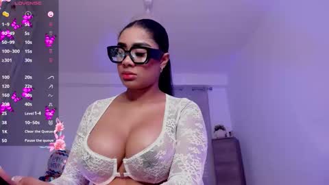 Snapshot of briana_walker chatting on 10/27/25, 11:03 briana online show from 10/27/25, 11:03