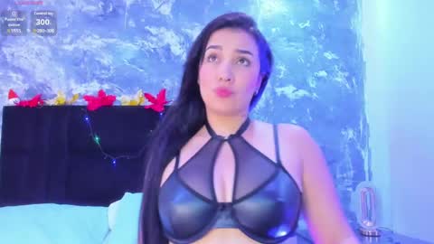 Snapshot of brianaguzman chatting on 12/22/24, 01:55 online show from 12/22/24, 01:55