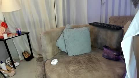 Snapshot of brianaharrizoon1 chatting on 02/21/25, 01:55 briana online show from 02/21/25, 01:55