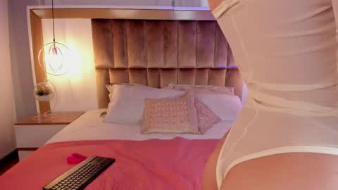 Snapshot of brianajhonss chatting on 02/28/26, 08:43 Briana online show from 02/28/26, 08:43