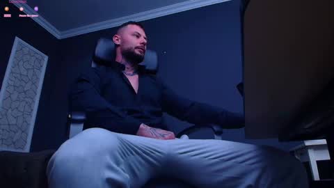 Snapshot of brianhunts chatting on 09/23/25, 05:21 Brian online show from 09/23/25, 05:21