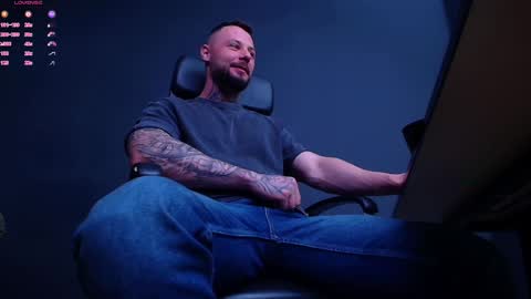 Snapshot of brianhunts chatting on 11/02/25, 05:43 Brian online show from 11/02/25, 05:43