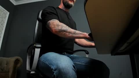 Brian online show from 12/23/25, 05:16