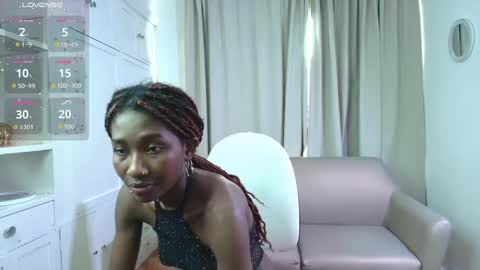 Snapshot of brianna_styles chatting on 12/18/25, 12:44 brianna_styles online show from 12/18/25, 12:44