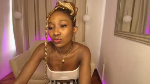 Snapshot of brianna_styles chatting on 05/20/26, 12:33 brianna_styles online show from 05/20/26, 12:33