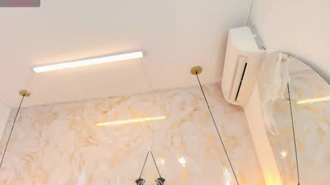 Brianna  online show from 10/08/25, 12:14