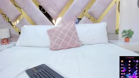 Snapshot of briannahill_ chatting on 09/12/25, 12:38 Brianna online show from 09/12/25, 12:38