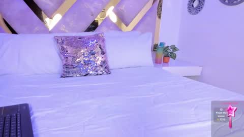 Snapshot of briannahill_ chatting on 09/27/25, 12:32 Brianna online show from 09/27/25, 12:32