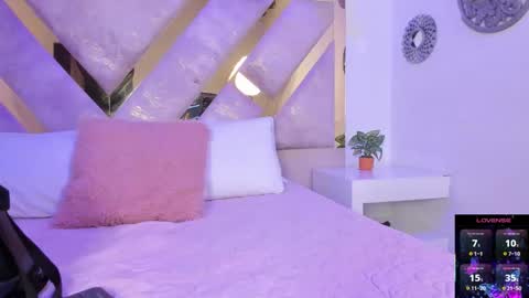 Snapshot of briannahill_ chatting on 10/13/25, 11:54 Brianna online show from 10/13/25, 11:54