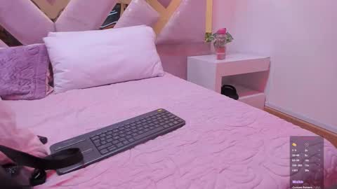 Snapshot of briannahill_ chatting on 11/06/25, 11:22 Brianna online show from 11/06/25, 11:22