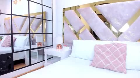 Snapshot of briannahill_ chatting on 12/04/25, 12:47 Brianna online show from 12/04/25, 12:47