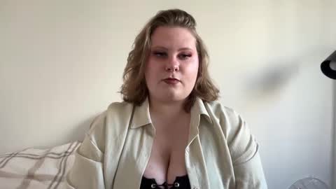 Snapshot of briannakiss21 chatting on 10/02/25, 12:12 Brianna online show from 10/02/25, 12:12