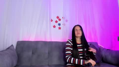 Snapshot of briannasweet_01 chatting on 10/17/25, 01:46 Brianna online show from 10/17/25, 01:46
