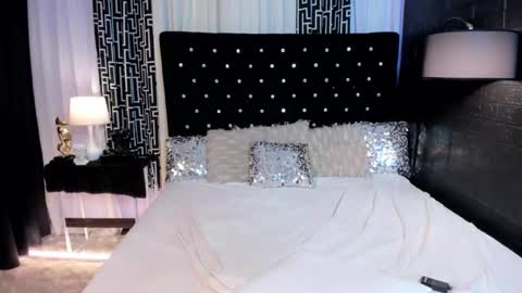 Snapshot of briannatscummer chatting on 01/11/25, 08:32 BRIANNA online show from 01/11/25, 08:32