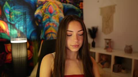 Snapshot of briar_rose18 chatting on 01/09/25, 05:43 Briar Rose online show from 01/09/25, 05:43