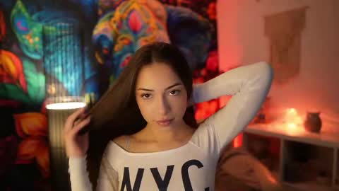Snapshot of briar_rose18 chatting on 02/22/25, 03:03 Briar Rose online show from 02/22/25, 03:03