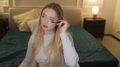 Diamonds Girls online show from 12/14/25, 08:09