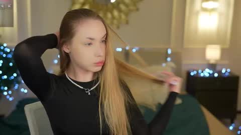 Diamonds Girls online show from 12/20/25, 01:56