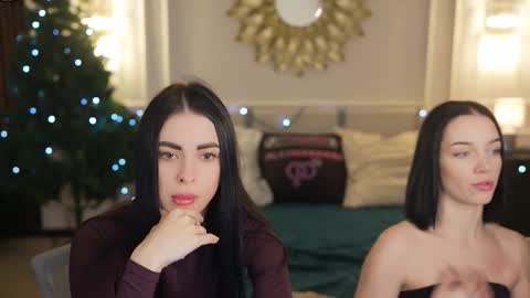 Diamonds Girls online show from 12/23/25, 08:34