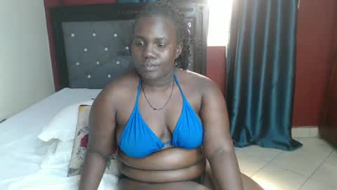Snapshot of brightebony chatting on 01/27/25, 01:19 Bright online show from 01/27/25, 01:19