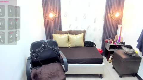 BRIGITTE online show from 02/19/25, 04:11