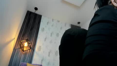 BRIGITTE online show from 10/19/25, 04:18