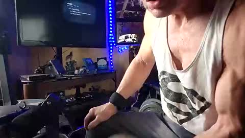 brigstuf20 online show from 04/11/26, 10:47