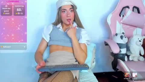 Snapshot of brihanna_cooper chatting on 05/08/26, 02:55 bri online show from 05/08/26, 02:55