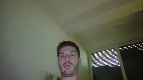 Snapshot of brii0000 chatting on 12/22/24, 10:17 brii0000 online show from 12/22/24, 10:17