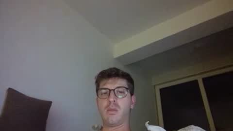 Snapshot of brii0000 chatting on 11/23/25, 04:29 brii0000 online show from 11/23/25, 04:29